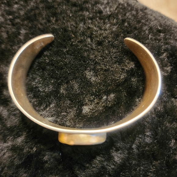 RARE RETIRED James Avery beautiful Sterling Silver and Black Onyx Cuff - Picture 3 of 5